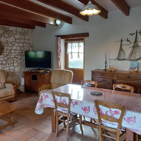 Chaleureux Avec Jardin, Poêle à Bois Et Wifi, Entre St Omer Et Boulogne Sur - Fr-1-376-80 Casa de Férias Coulomby